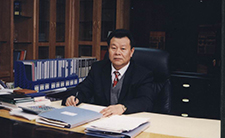 “做企业就像爬山”——访开云体育平台官方网站-开云（中国）董事长李建华